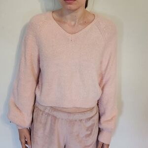Rue21 Pink V-Neck Sweater Plush Cozy Knit